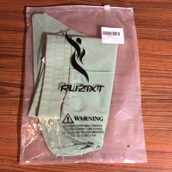 NEW Ruzixt Two Layered Mesh Workout Shorts Green Size Medium - Picture 5 of 5
